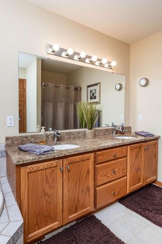 134 17th Avenue E, West Fargo, ND 58078