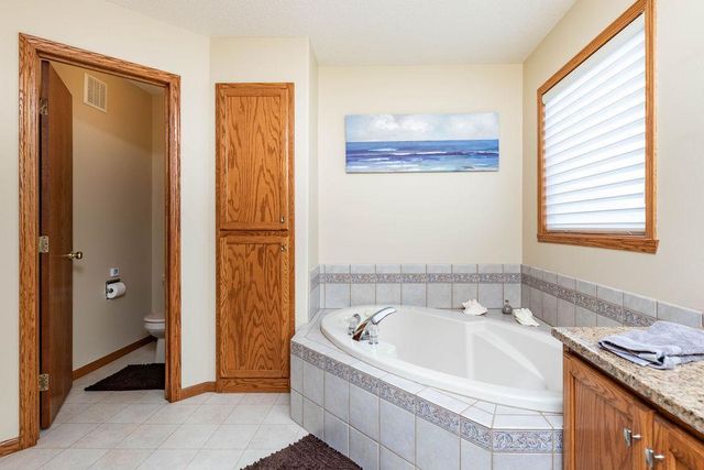 134 17th Avenue E, West Fargo, ND 58078