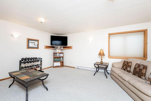 134 17th Avenue E, West Fargo, ND 58078