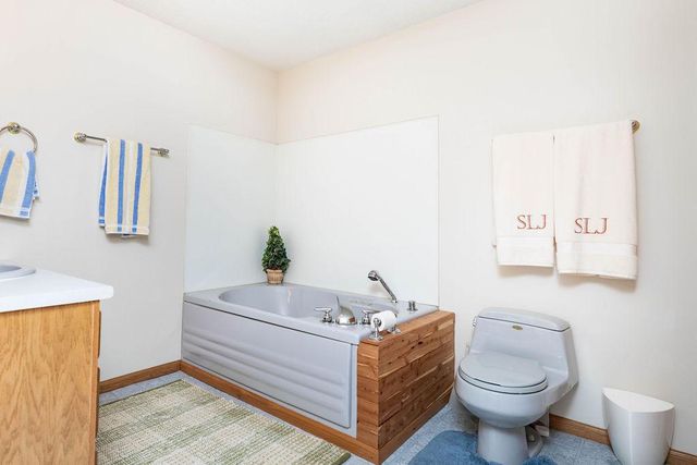 134 17th Avenue E, West Fargo, ND 58078