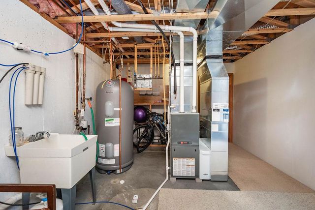 134 17th Avenue E, West Fargo, ND 58078