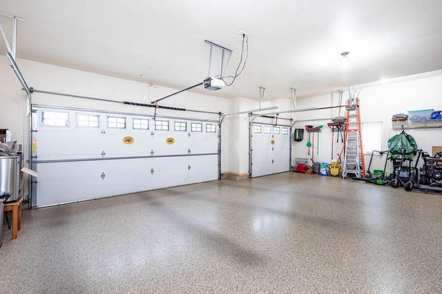 134 17th Avenue E, West Fargo, ND 58078