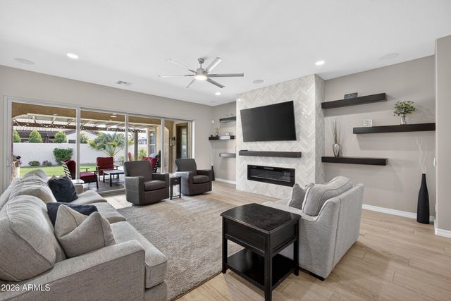 19941 E CAMACHO Road, Queen Creek, AZ 85142