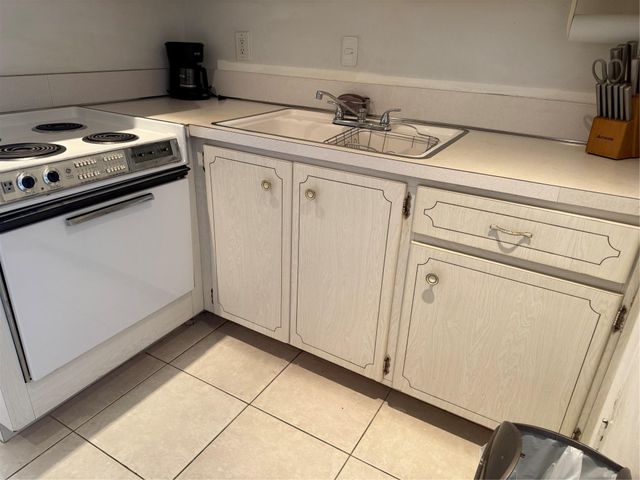 412 S Cypress Rd 225, Pompano Beach, FL 33060