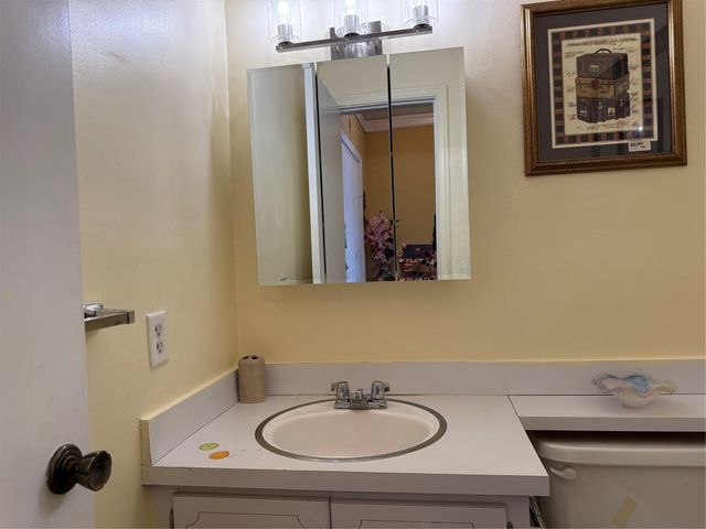 412 S Cypress Rd 225, Pompano Beach, FL 33060