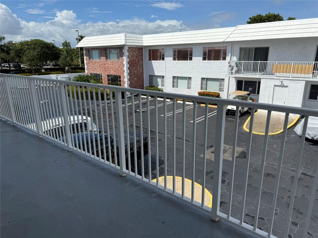 412 S Cypress Rd 225, Pompano Beach, FL 33060