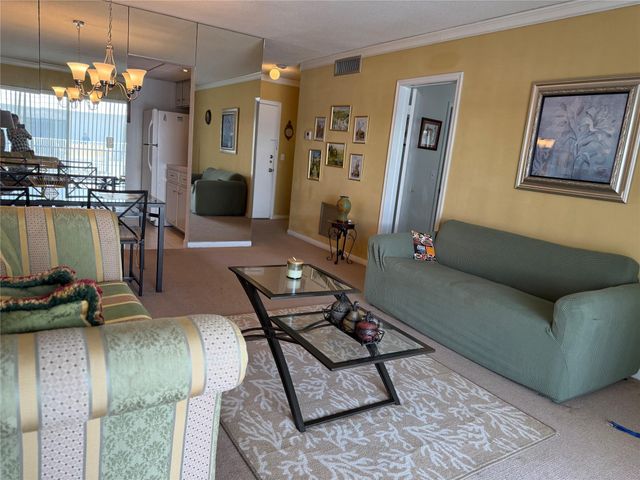 412 S Cypress Rd 225, Pompano Beach, FL 33060