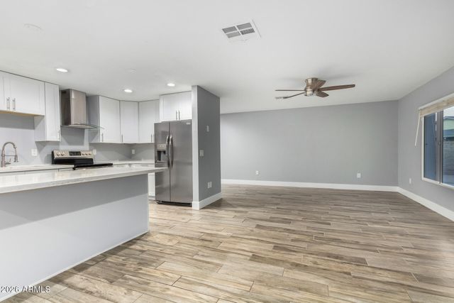 3520 S POPLAR Street, Tempe, AZ 85282