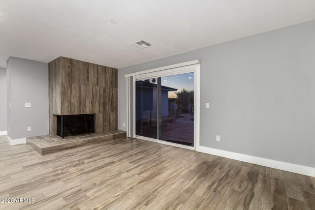 3520 S POPLAR Street, Tempe, AZ 85282