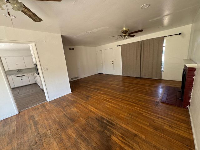 106 W Longview, Stockton, CA 95207