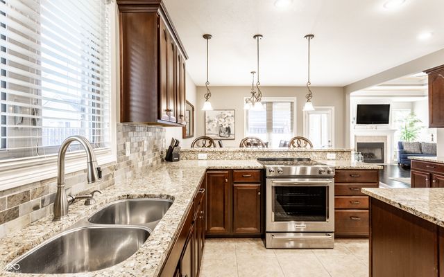 6639 Flowstone Way, Indianapolis, IN 46237