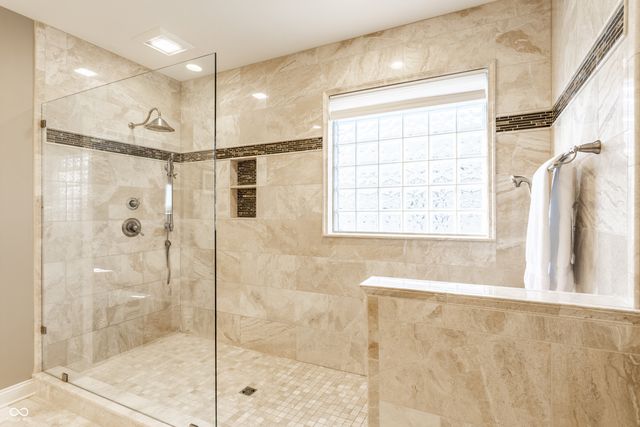 6639 Flowstone Way, Indianapolis, IN 46237