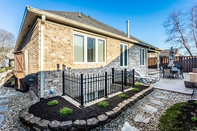 6639 Flowstone Way, Indianapolis, IN 46237