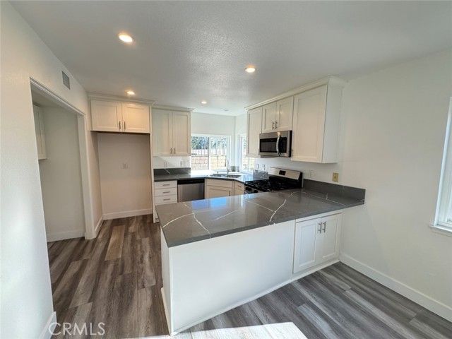 4813 Village Green, San Bernardino, CA 92407