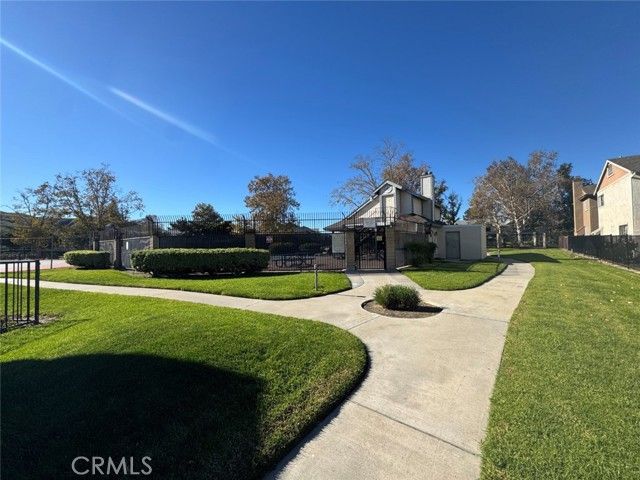 4813 Village Green, San Bernardino, CA 92407