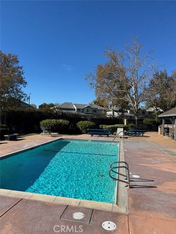 4813 Village Green, San Bernardino, CA 92407