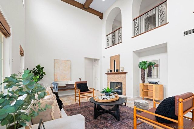 2521 Honeybell Lane, Escondido, CA 92027