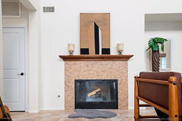 2521 Honeybell Lane, Escondido, CA 92027