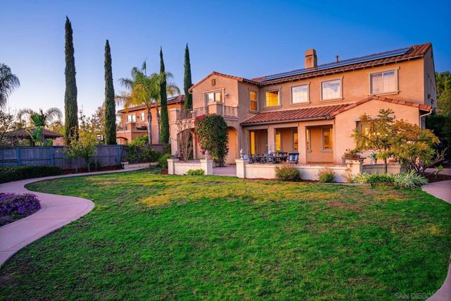 2521 Honeybell Lane, Escondido, CA 92027