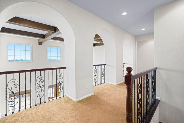 2521 Honeybell Lane, Escondido, CA 92027