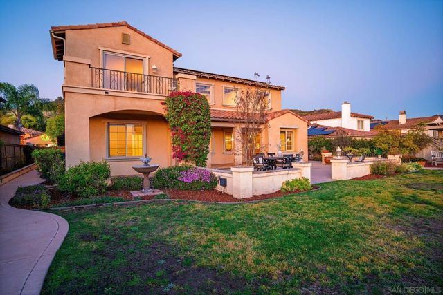 2521 Honeybell Lane, Escondido, CA 92027