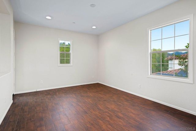 2521 Honeybell Lane, Escondido, CA 92027