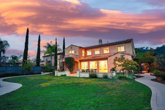 2521 Honeybell Lane, Escondido, CA 92027