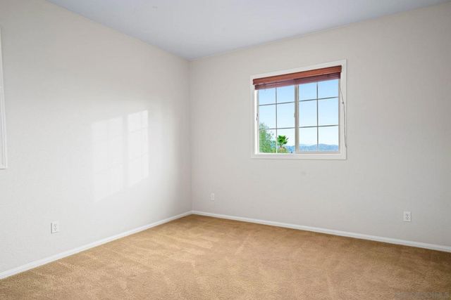 2521 Honeybell Lane, Escondido, CA 92027