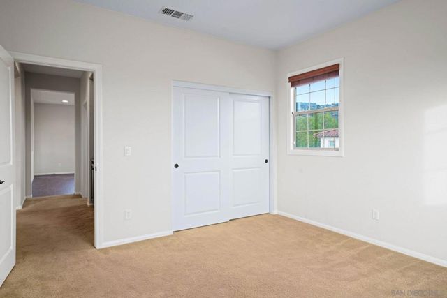 2521 Honeybell Lane, Escondido, CA 92027