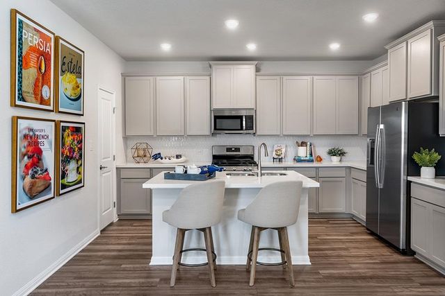 117 Betsy RD, Hutto, TX 78634