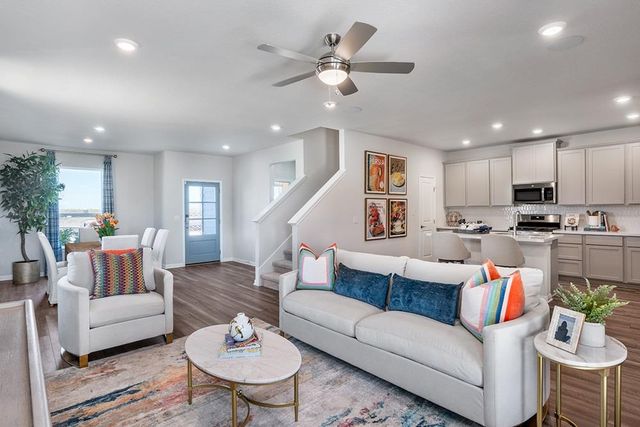 117 Betsy RD, Hutto, TX 78634