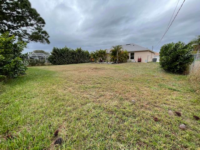 444 SW Exmore Avenue, Port St. Lucie, Port St Lucie, FL 34983