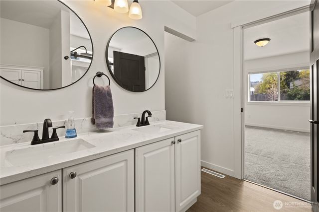 8401 152nd Avenue E, Puyallup, WA 98372