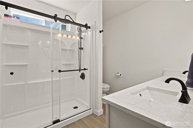 8401 152nd Avenue E, Puyallup, WA 98372