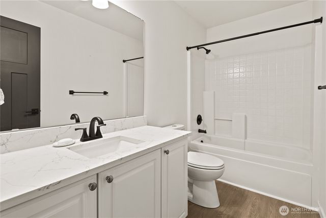 8401 152nd Avenue E, Puyallup, WA 98372