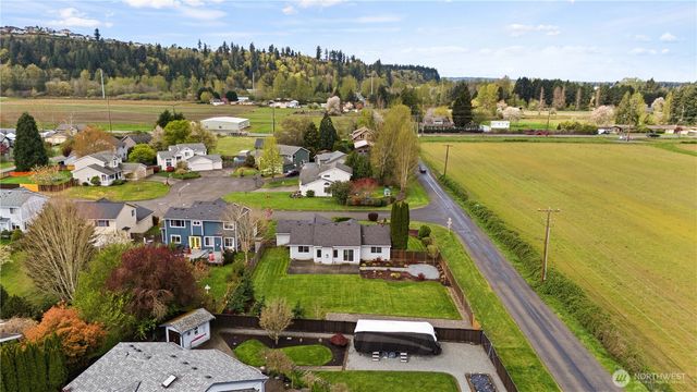 8401 152nd Avenue E, Puyallup, WA 98372