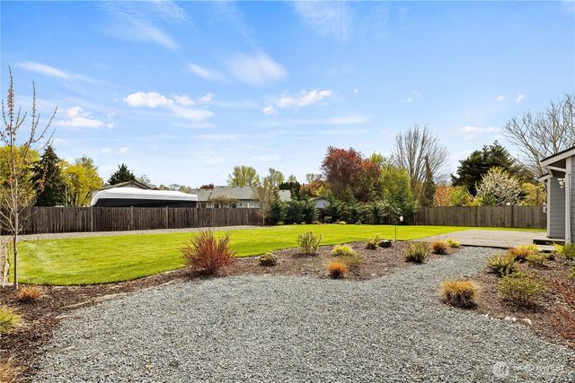 8401 152nd Avenue E, Puyallup, WA 98372