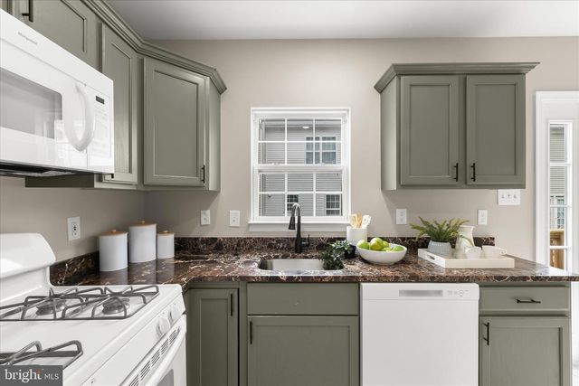 13523 HAMLET SQUARE CT, Germantown, MD 20874