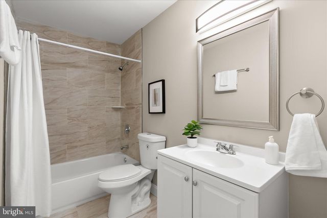 13523 HAMLET SQUARE CT, Germantown, MD 20874