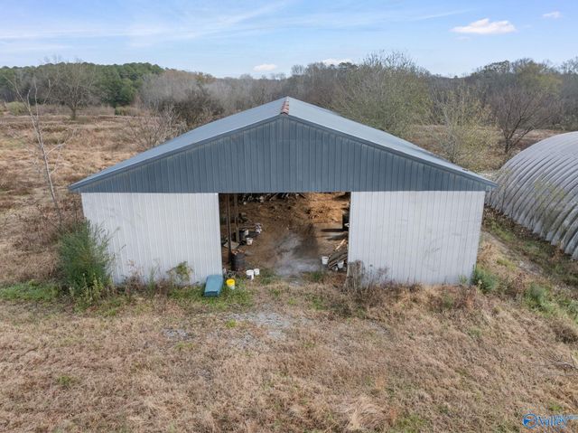 275 Beard Road, Hartselle, AL 35640