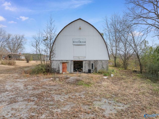 275 Beard Road, Hartselle, AL 35640