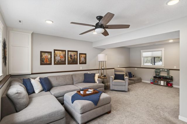 8160 Diane Street, Circle Pines, MN 55014