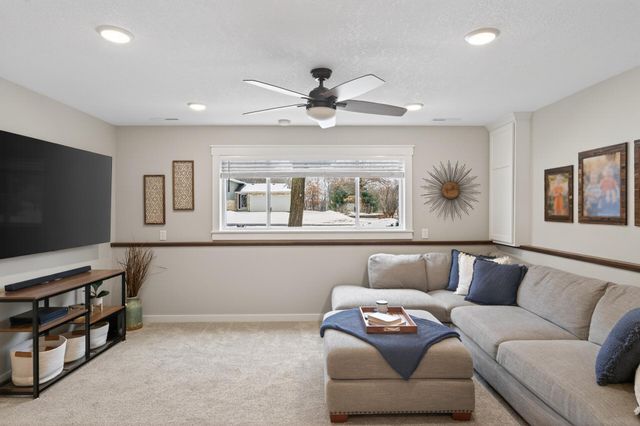 8160 Diane Street, Circle Pines, MN 55014