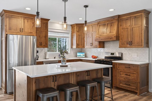 8160 Diane Street, Circle Pines, MN 55014