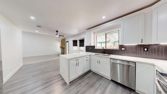 318 Renee, Converse, TX 78109