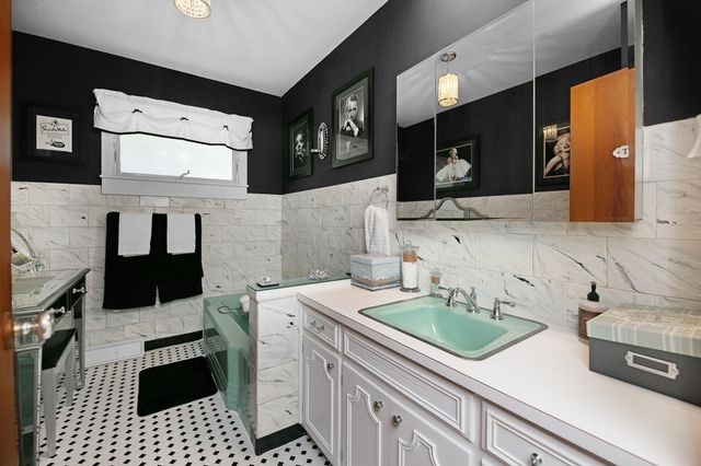 70855 Wayne Street, Union, MI 49130