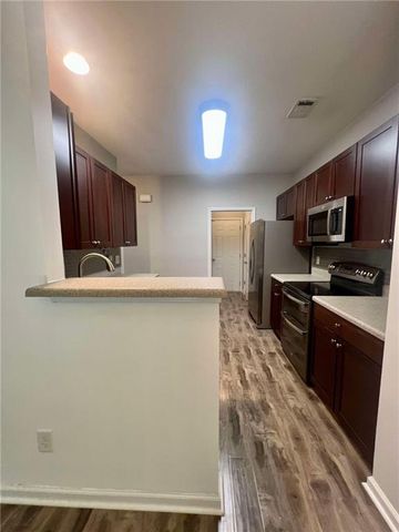 3232 Brockenhurst Drive, Buford, GA 30519