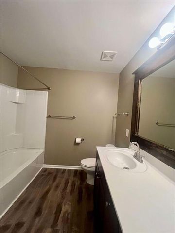 3232 Brockenhurst Drive, Buford, GA 30519