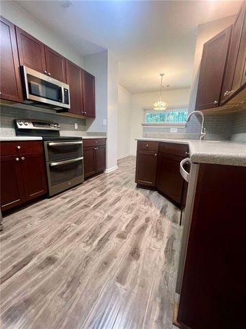 3232 Brockenhurst Drive, Buford, GA 30519