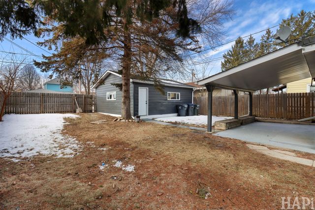 2904 Edina Boulevard, Zion, IL 60099